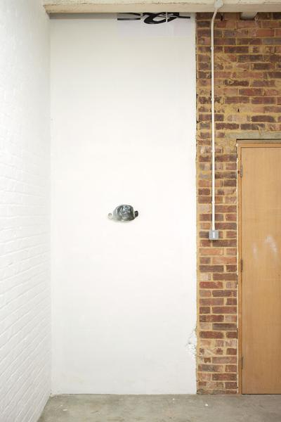 Cecilie Skov, Asta Lynge: Anne Face, 2017. Plaster, hydroprint. 