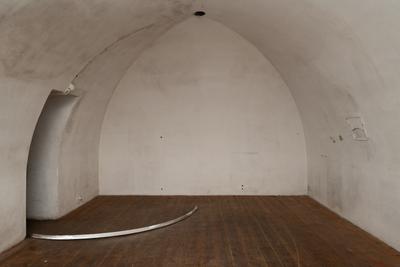 Cecilie Skov, Polished doors, cloth dripping, 2018. Aluminium, Jesmonite, glass fiber. Photo: David Stjernholm.