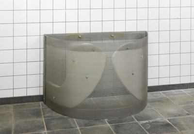 Spoon Spoon (Blush), 2022. Steel, foam.
