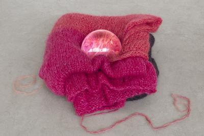 Cecilie Skov: Øje på blød brynje, 2017. Mohair and silk, crystal ball. 
